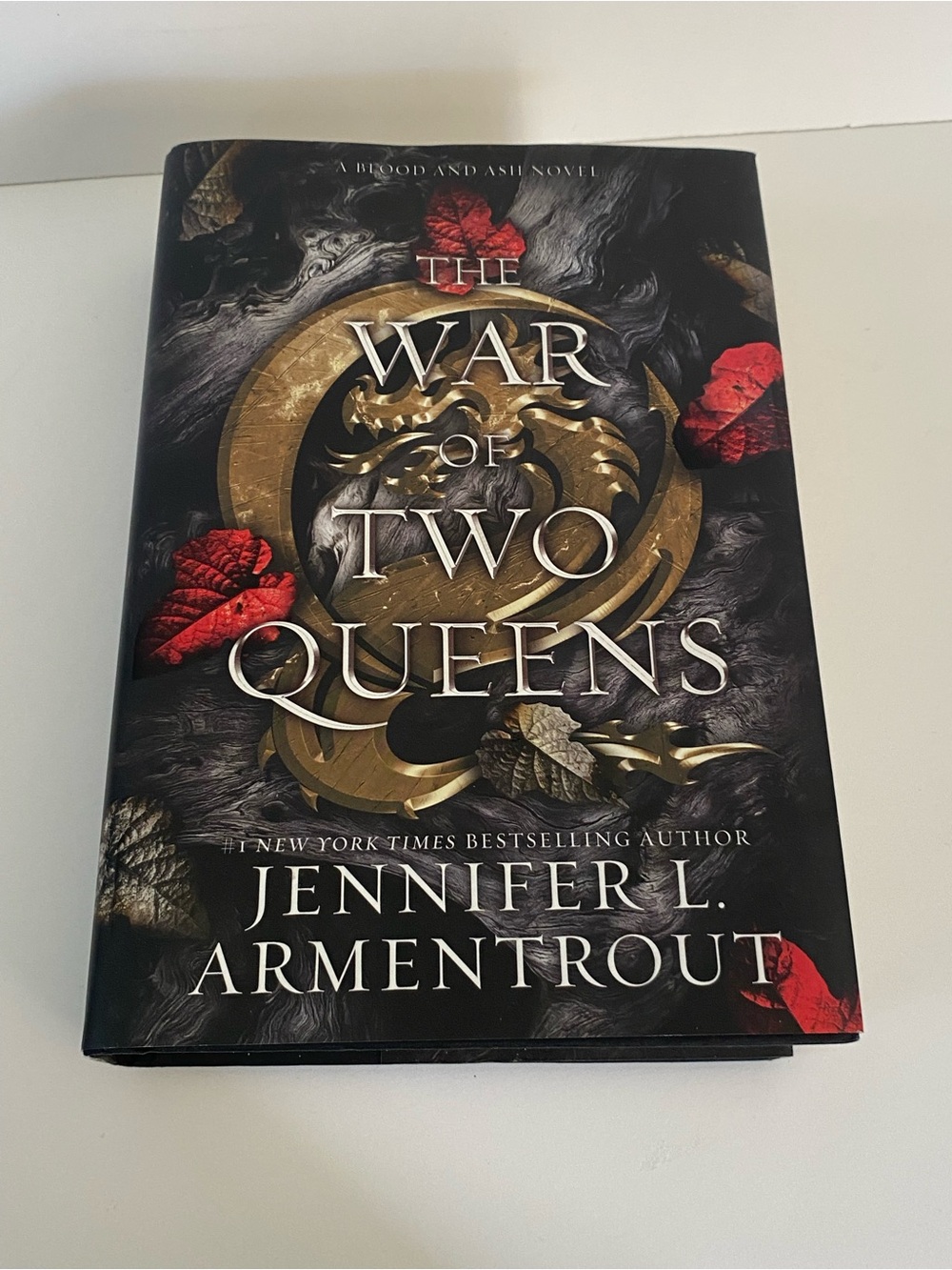 The War of Two Queens by Jennifer L Armentrout Hardback Book